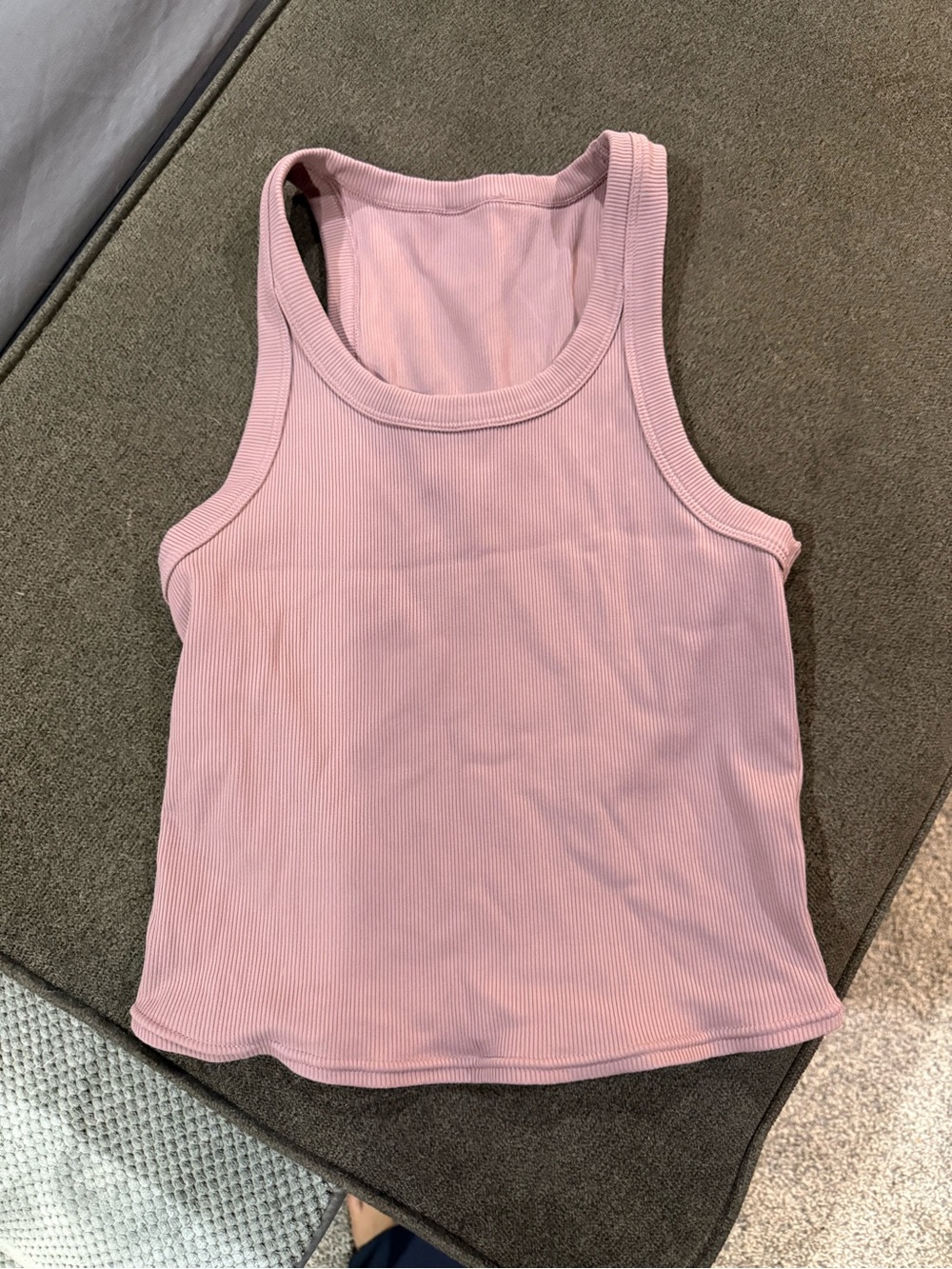 ALO Yoga Ribbed Goddess Tank Smoky Quartz Pink Large